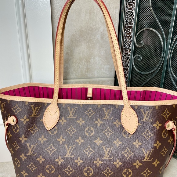 Louis Vuitton Neverfull MM Monogram Print - Picture 5 of 9